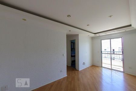 Sala de Apartamento com 2 quartos, 69m² Jardim Cocaia