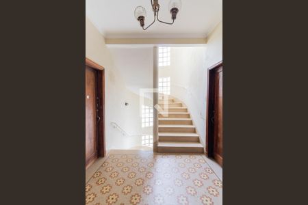 Apartamento à venda com 98m², 2 quartos e sem vaga Apartamento à venda com 98m², 2 quartos e sem vagaHall