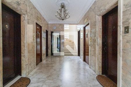 Apartamento à venda com 98m², 2 quartos e sem vaga Apartamento à venda com 98m², 2 quartos e sem vagaEntrada