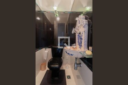 Apartamento à venda com 98m², 2 quartos e sem vaga Apartamento à venda com 98m², 2 quartos e sem vagaLavabo