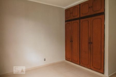 Suíte de casa para alugar com 3 quartos, 130m² em Vila Tibério, Ribeirão Preto