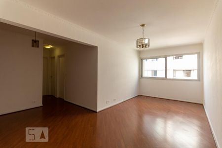 Sala  de apartamento para alugar com 3 quartos, 72m² em Bosque da Saúde, São Paulo