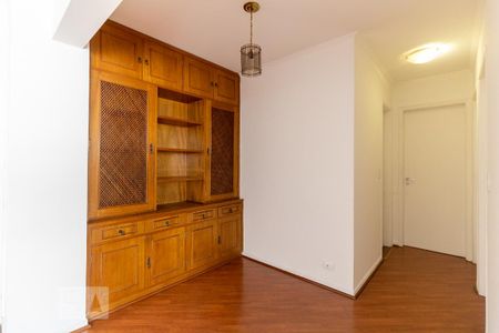 Sala  de apartamento para alugar com 3 quartos, 72m² em Bosque da Saúde, São Paulo