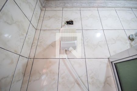 Casa à venda com 220m², 5 quartos e 6 vagasBanheiro 2