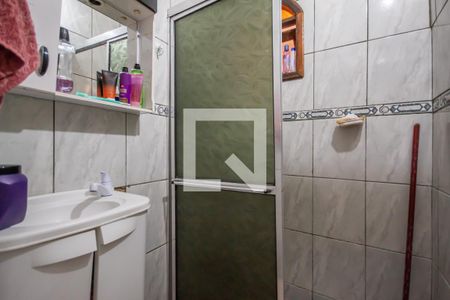 Casa à venda com 220m², 5 quartos e 6 vagasBanheiro 4