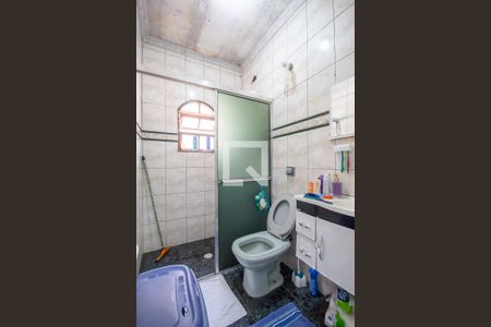 Casa à venda com 220m², 5 quartos e 6 vagasBanheiro 2