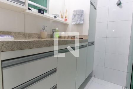 Apartamento à venda com 122m², 3 quartos e 1 vaga Apartamento à venda com 122m², 3 quartos e 1 vagaBanheiro da Suíte 1