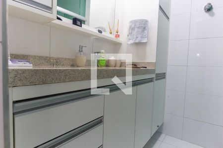 Apartamento à venda com 122m², 3 quartos e 1 vaga Apartamento à venda com 122m², 3 quartos e 1 vagaBanheiro da Suíte 1