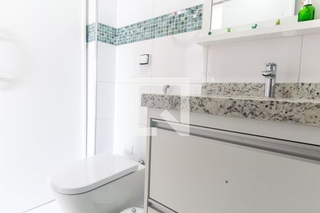 Apartamento à venda com 122m², 3 quartos e 1 vaga Apartamento à venda com 122m², 3 quartos e 1 vagaBanheiro da Suíte 2