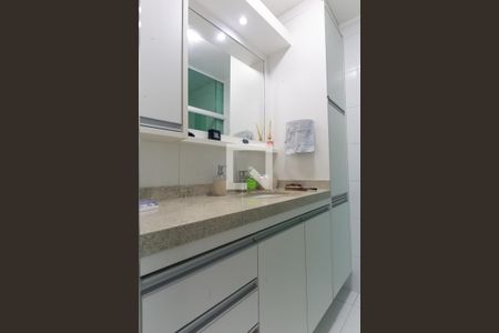 Apartamento à venda com 122m², 3 quartos e 1 vaga Apartamento à venda com 122m², 3 quartos e 1 vagaBanheiro da Suíte 1