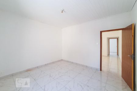 Casa para alugar com 100m², 2 quartos e 2 vagas Casa para alugar com 100m², 2 quartos e 2 vagasQuarto 2
