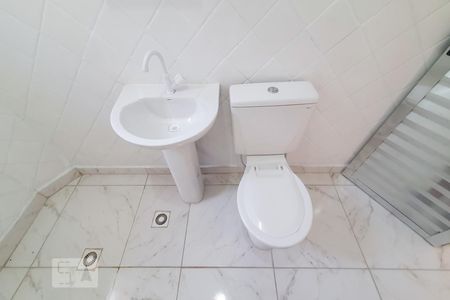 Casa para alugar com 100m², 2 quartos e 2 vagas Casa para alugar com 100m², 2 quartos e 2 vagasBanheiro