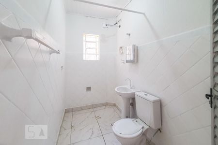 Banheiro de casa para alugar com 2 quartos, 100m² em Vila Mariana, São Paulo