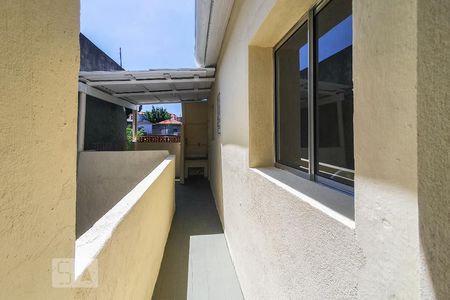 Casa para alugar com 100m², 2 quartos e 2 vagas Casa para alugar com 100m², 2 quartos e 2 vagasCorredor Externo