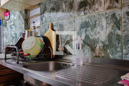 Casa à venda com 300m², 2 quartos e 2 vagas Casa à venda com 300m², 2 quartos e 2 vagasCozinha - Torneira