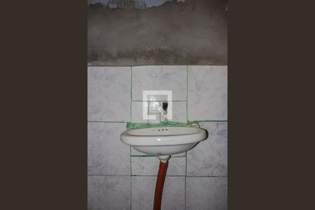 Casa à venda com 300m², 2 quartos e 2 vagas Casa à venda com 300m², 2 quartos e 2 vagasBanheiro - casa 2