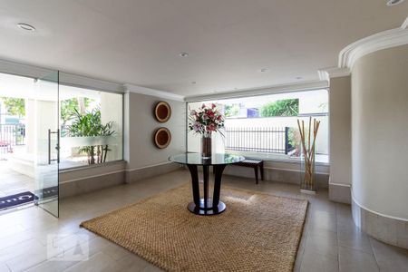 Apartamento à venda com 82m², 2 quartos e 1 vagaHall Social