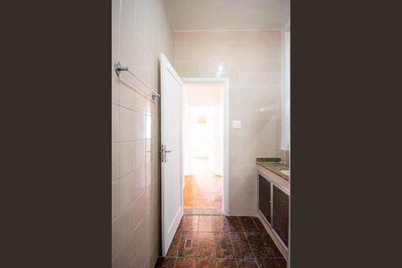 Apartamento à venda com 90m², 2 quartos e 1 vaga Apartamento à venda com 90m², 2 quartos e 1 vagaBanheiro