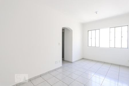 Sala de Apartamento com 2 quartos, 53m² Parque São Domingos