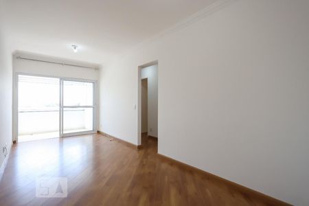 Sala de Apartamento com 3 quartos, 75m² Vila Mangalot
