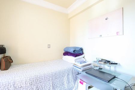 Apartamento à venda com 118m², 3 quartos e 3 vagas Apartamento à venda com 118m², 3 quartos e 3 vagasQuarto 2