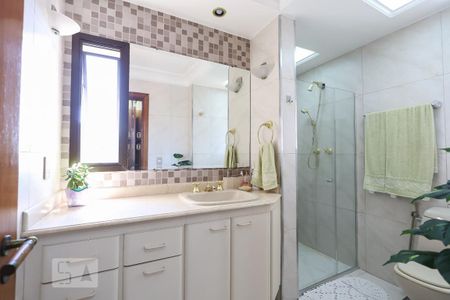 Apartamento à venda com 118m², 3 quartos e 3 vagas Apartamento à venda com 118m², 3 quartos e 3 vagasSuíte Banheiro