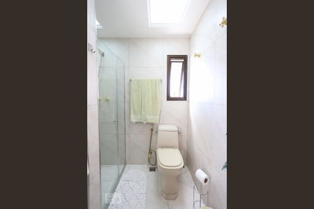 Apartamento à venda com 118m², 3 quartos e 3 vagas Apartamento à venda com 118m², 3 quartos e 3 vagasSuíte Banheiro