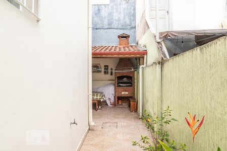 Casa à venda com 220m², 3 quartos e 2 vagas Casa à venda com 220m², 3 quartos e 2 vagasQuintal