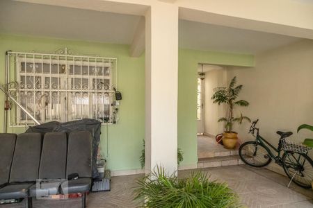 Casa à venda com 220m², 3 quartos e 2 vagas Casa à venda com 220m², 3 quartos e 2 vagasGaragem