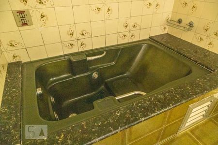 Casa à venda com 220m², 3 quartos e 2 vagas Casa à venda com 220m², 3 quartos e 2 vagasBanheiro da Suíte