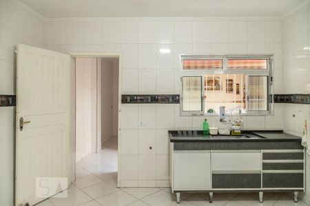 Casa à venda com 220m², 3 quartos e 2 vagas Casa à venda com 220m², 3 quartos e 2 vagasCozinha