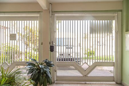 Casa à venda com 220m², 3 quartos e 2 vagas Casa à venda com 220m², 3 quartos e 2 vagasGaragem