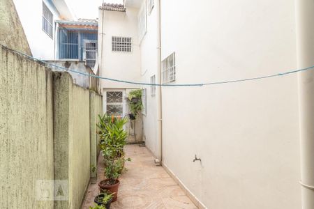 Casa à venda com 220m², 3 quartos e 2 vagas Casa à venda com 220m², 3 quartos e 2 vagasQuintal