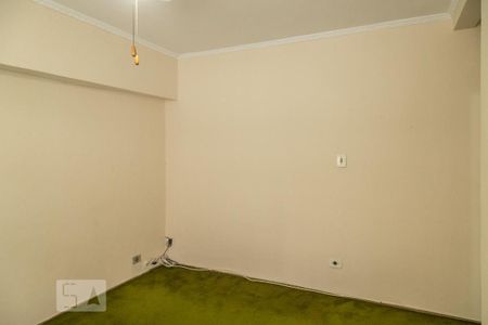 Casa à venda com 220m², 3 quartos e 2 vagas Casa à venda com 220m², 3 quartos e 2 vagasSala