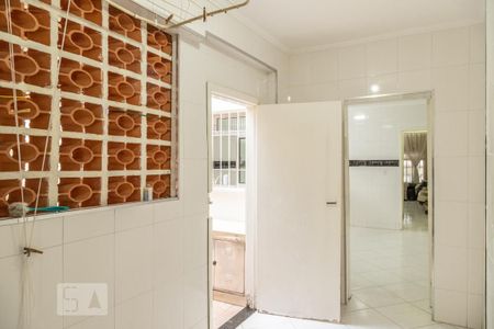Casa à venda com 220m², 3 quartos e 2 vagas Casa à venda com 220m², 3 quartos e 2 vagasÁrea de Serviço