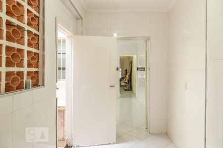 Casa à venda com 220m², 3 quartos e 2 vagas Casa à venda com 220m², 3 quartos e 2 vagasÁrea de Serviço