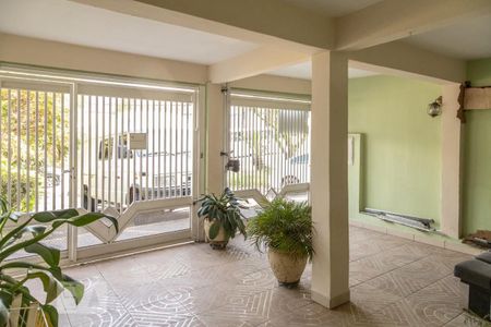 Casa à venda com 220m², 3 quartos e 2 vagas Casa à venda com 220m², 3 quartos e 2 vagasGaragem