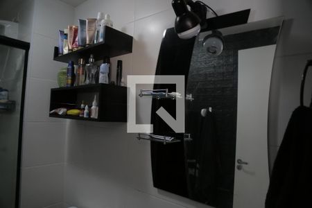 Banheiro de apartamento para alugar com 1 quarto, 34m² em Vila Palmeiras, São Paulo