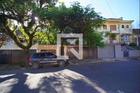 Casa à venda com 380m², 7 quartos e 3 vagasFachada