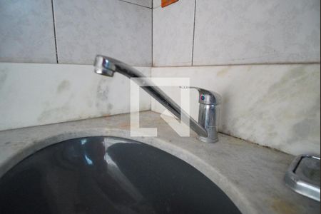 Banheiro de casa à venda com 7 quartos, 380m² em Jardim do Salso, Porto Alegre