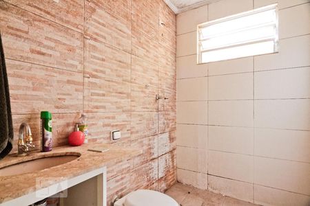 Casa para alugar com 88m², 2 quartos e sem vagaBanheiro