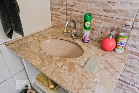 Casa para alugar com 88m², 2 quartos e sem vagaBanheiro