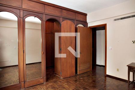 Apartamento à venda com 265m², 4 quartos e 2 vagasQuarto 1 Suíte