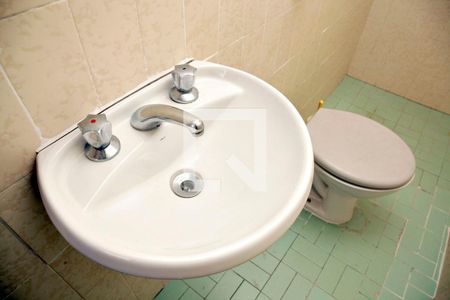 Apartamento à venda com 265m², 4 quartos e 2 vagasBanheiro 4 Serviço Detalhe