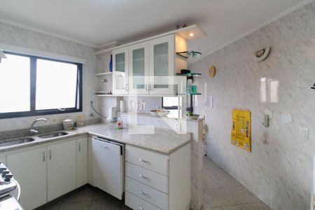 Apartamento à venda com 189m², 4 quartos e 4 vagasCozinha