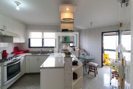 Apartamento à venda com 189m², 4 quartos e 4 vagasCozinha