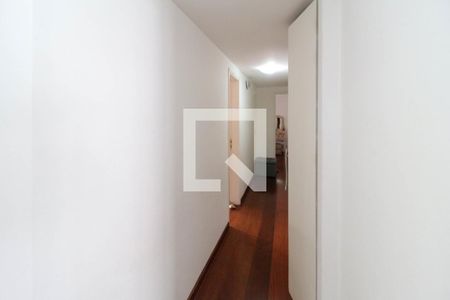 Apartamento à venda com 189m², 4 quartos e 4 vagasCorredor