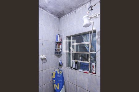 Banheiro de casa para alugar com 1 quarto, 38m² em Bom Retiro, São Paulo