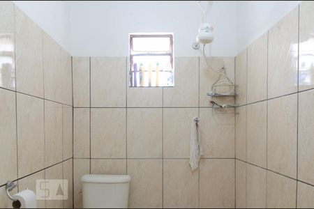 Casa à venda com 130m², 3 quartos e 2 vagasBanheiro