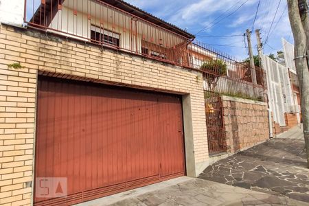 Casa à venda com 130m², 3 quartos e 2 vagasGaragem